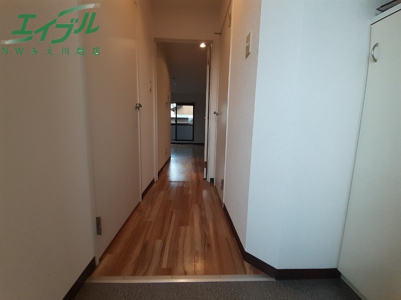 玄関　キッチン同型参考写真