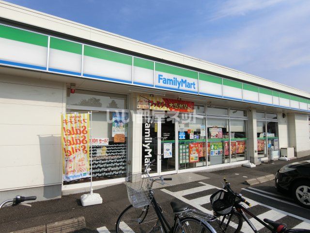 コンビニ　ファミリーマート 江南前野町店（コンビニ）まで1082m