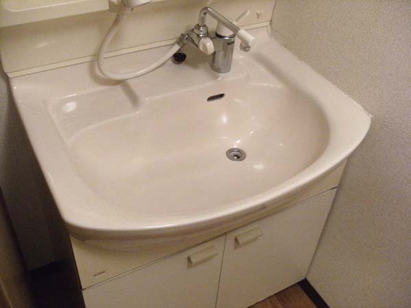 洗面設備　使いやすい洗面所です