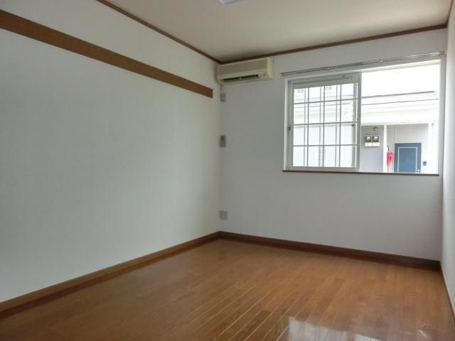 その他部屋・スペース　洋室６帖エアコン付