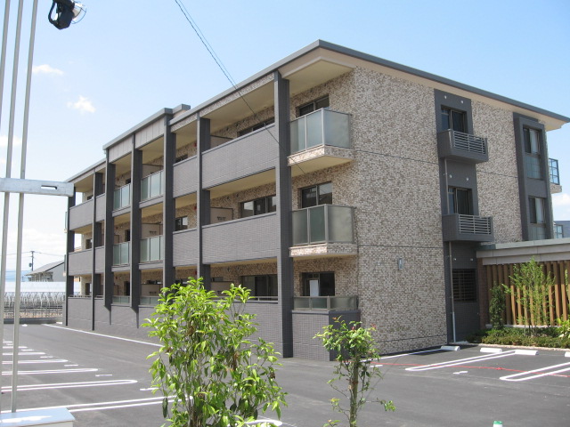 建物外観　外観は落ち着いています