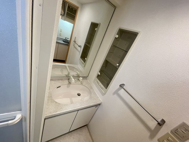 洗面設備　忙しい朝には欠かせない洗面所です