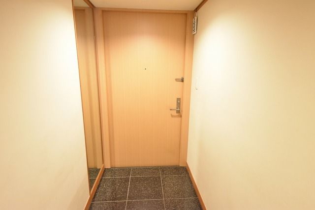 玄関　お部屋探しは株式会社　タウンハウジング　までお気軽にお問合…