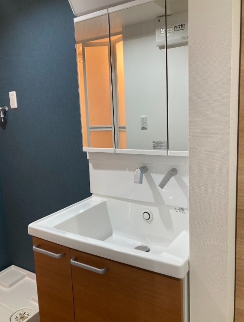 洗面設備　同仕様