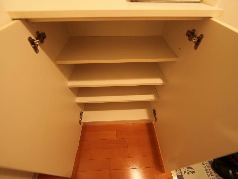 玄関　玄関　シューズボックス