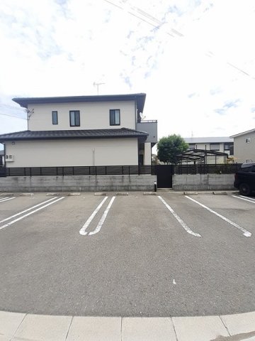 駐車場　駐車場です