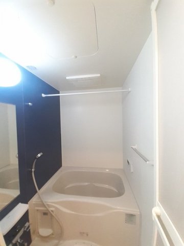 バス・シャワールーム　お風呂で日々の疲れを落としましょう