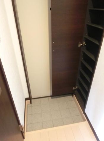 玄関　ゆったりとした玄関です