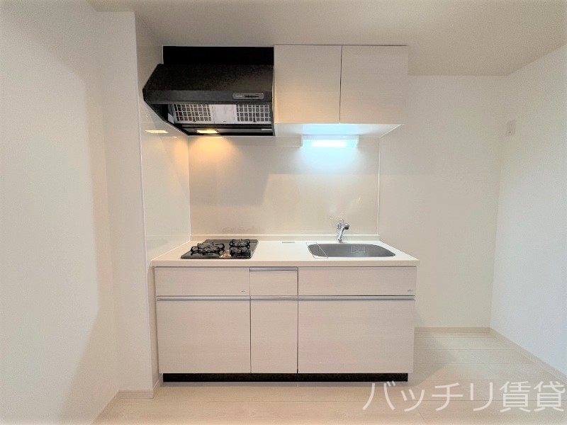 キッチン　同型タイプの写真となります　現状優先