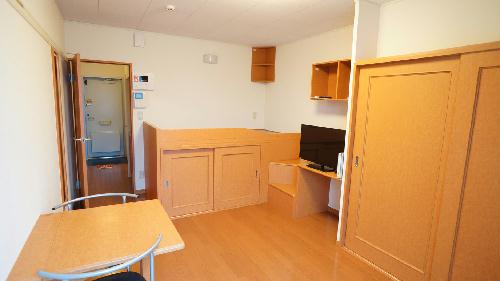 居室・リビング　同タイプ物件の為、実際とは多少異なる場合がございます。