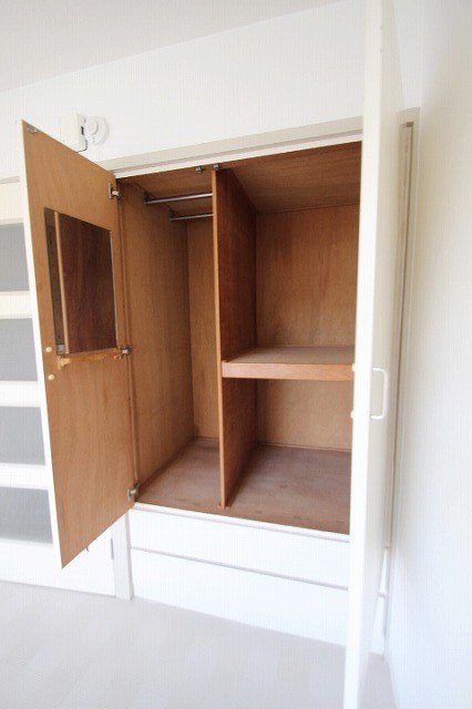 収納　別号室の写真です（反転）