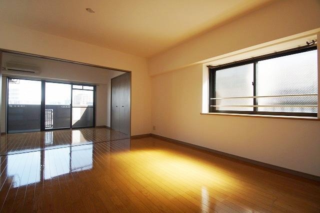 居室・リビング　物件の画像3