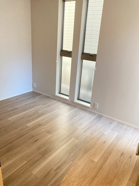 その他部屋・スペース　★明るいフローリングの角部屋です★