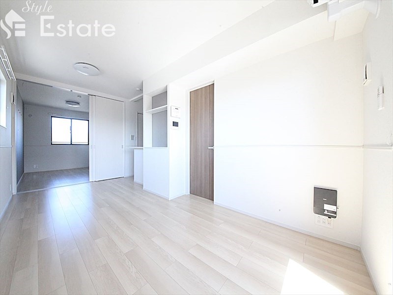 居室・リビング　内装