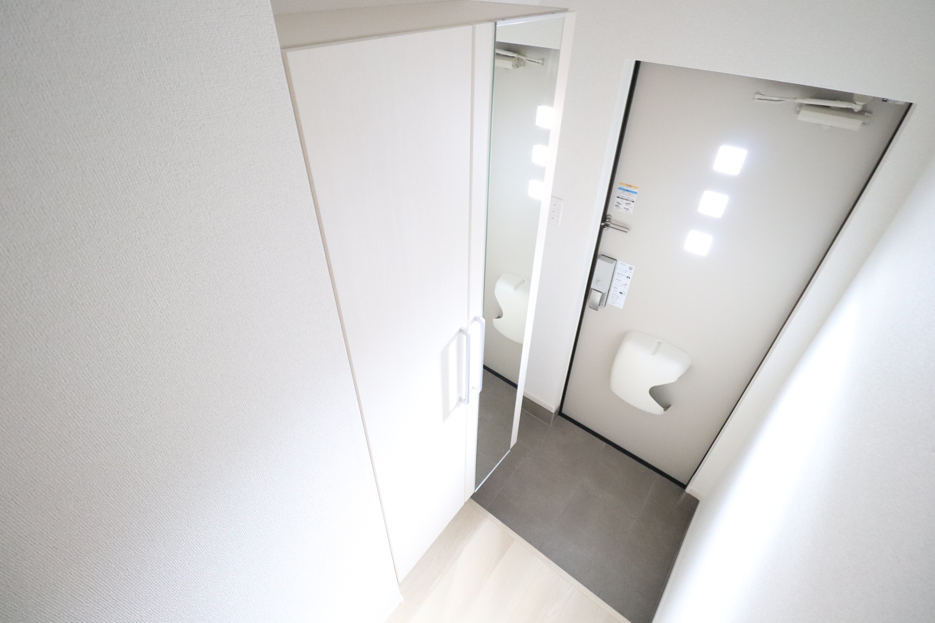 玄関　シューズbox付き♪