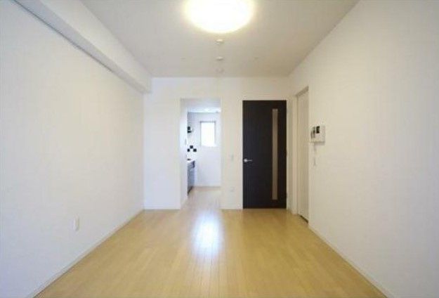 居室・リビング　☆明るい居間☆