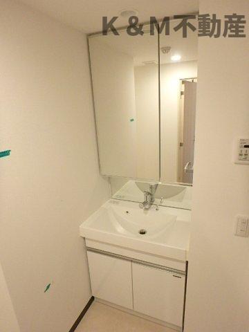 洗面設備　忙しい朝には欠かせない洗面所です