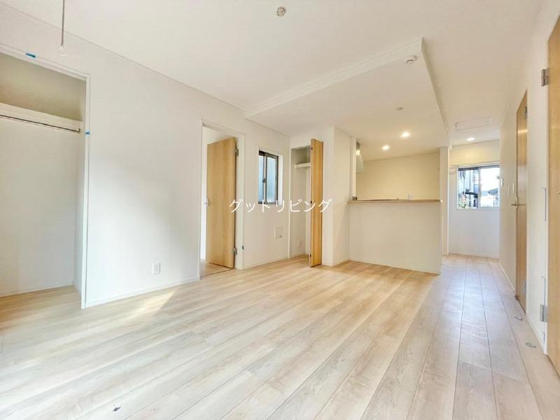 居室・リビング　2023/12/10撮影　102号室