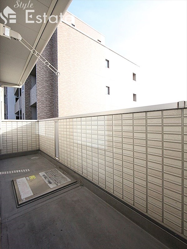 バルコニー　バルコニー