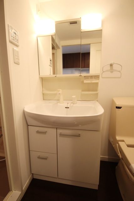 洗面設備　★嬉しい独立洗面台です★