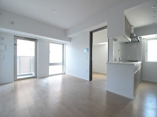 居室・リビング　☆明るい洋室☆