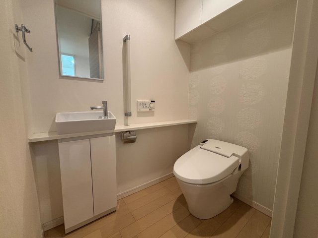 トイレ　＊別部屋参照