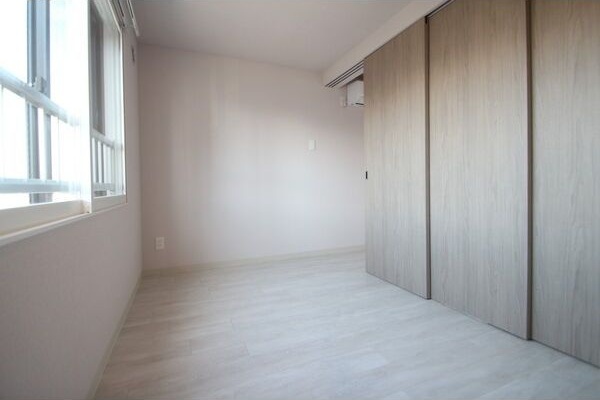 その他部屋・スペース　壁面が多く家具の配置がしやすいです♪