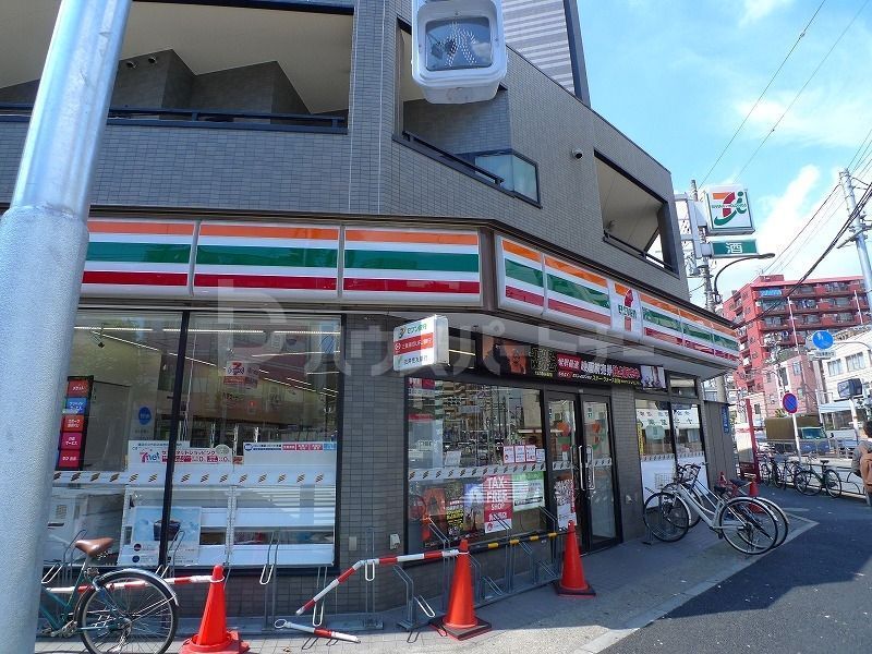 コンビニ　セブンイレブン台東日本堤2丁目店（コンビニ）まで110m