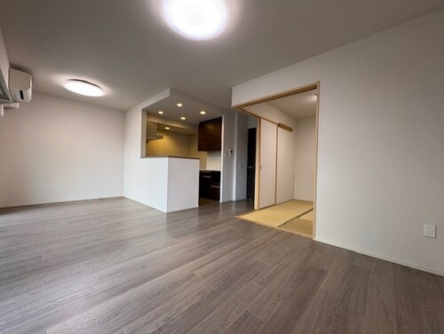 その他　エントランス　※2021年3月の写真