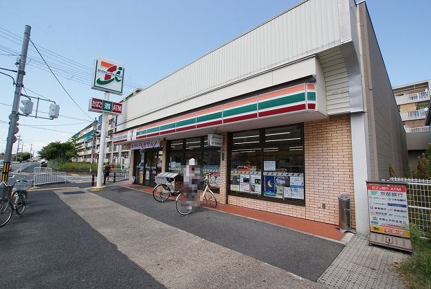 コンビニ　セブン－イレブン宇治大久保旦椋店（コンビニ）まで119m