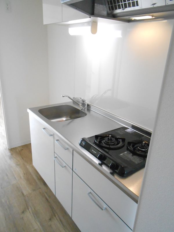 キッチン　2口コンロのシステムキッチンです。