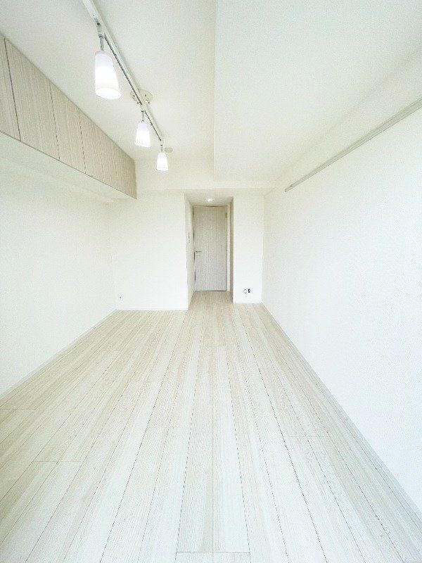 居室・リビング　玄関