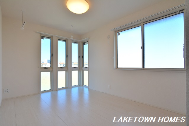 その他　６．６帖の洋室です。