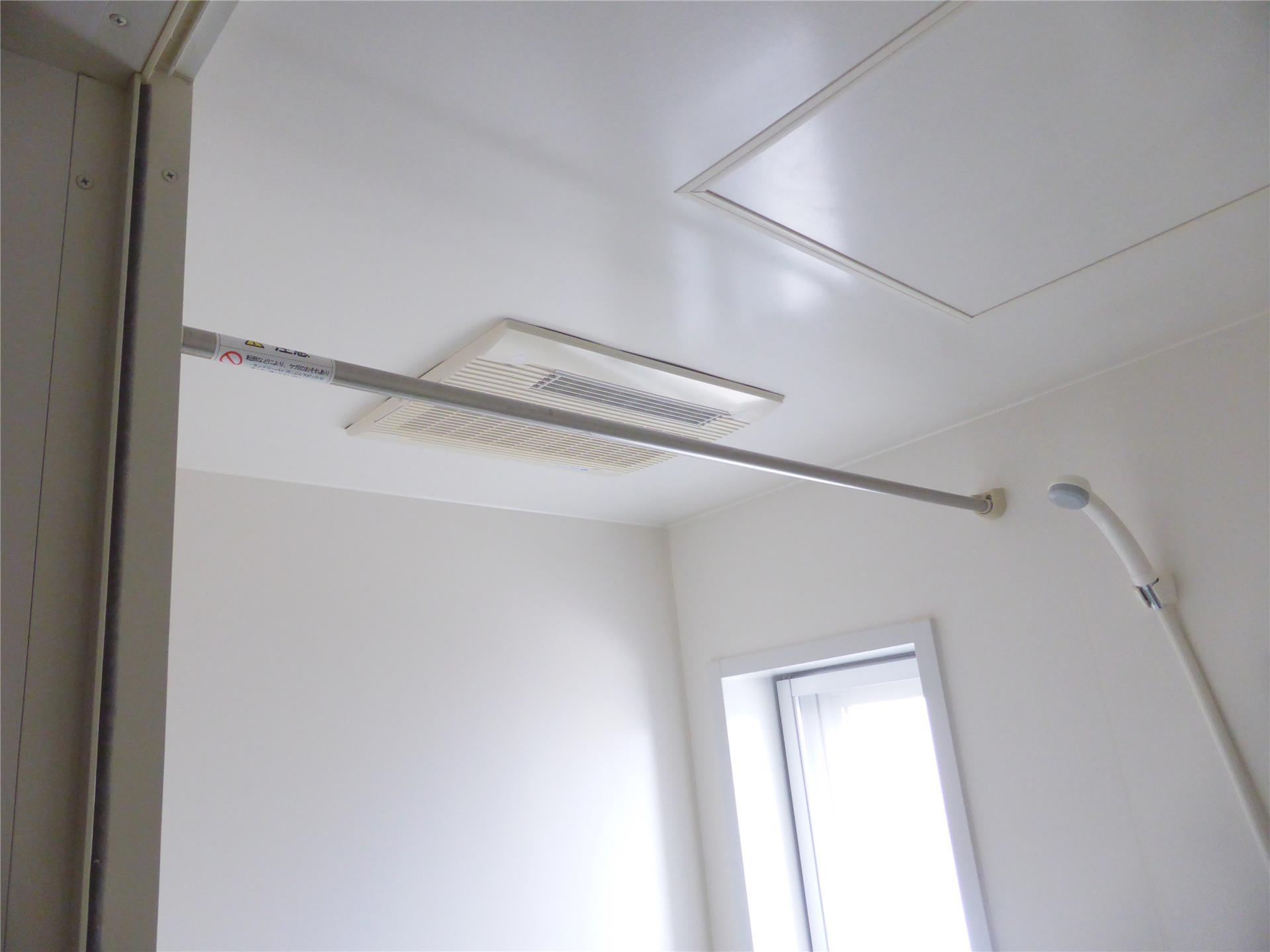 バルコニー　浴室乾燥機