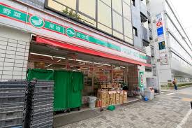 コンビニ　ローソンストア100蒲田本町店（コンビニ）まで79m