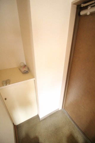 玄関　別室参考写真　カーサ遠山　　北区田端4