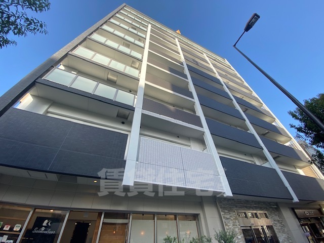 スーパー　ライフ　土佐堀店（スーパー）まで718m