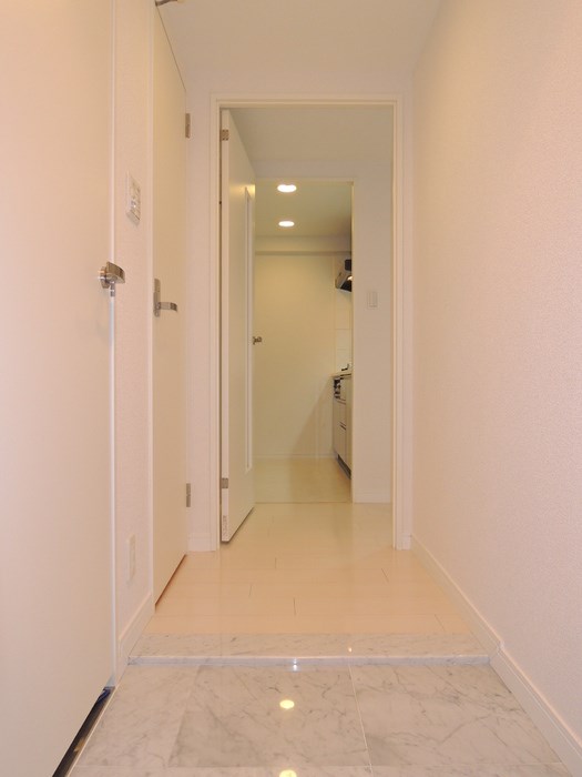 玄関　※参考写真※