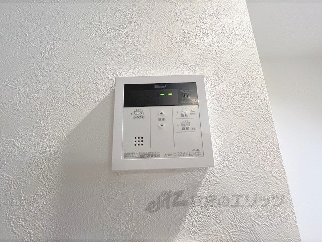 その他設備　給湯器リモコン