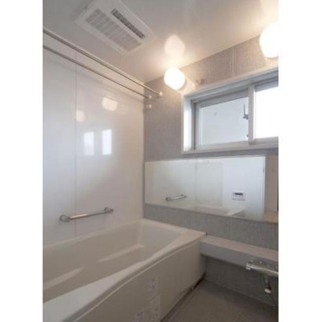 バス・シャワールーム　※写真は同タイプ住戸です。