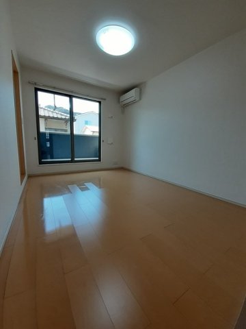 居室・リビング　使いやすい居間です