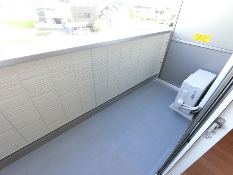 バルコニー　図面と現状に相違がある場合には現状を優先