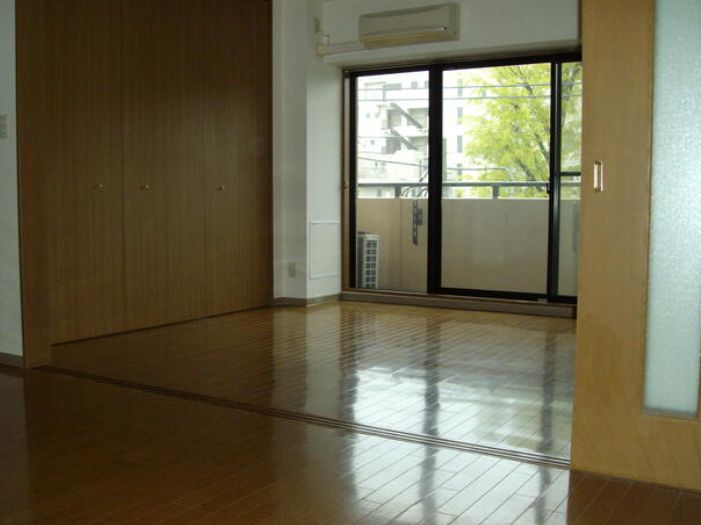 居室・リビング　居間です