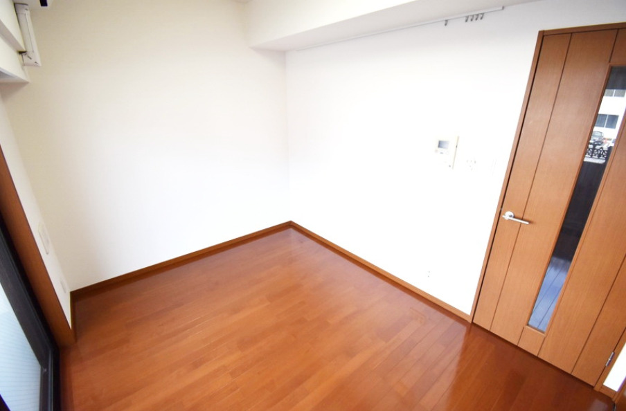 居室・リビング　反転タイプ