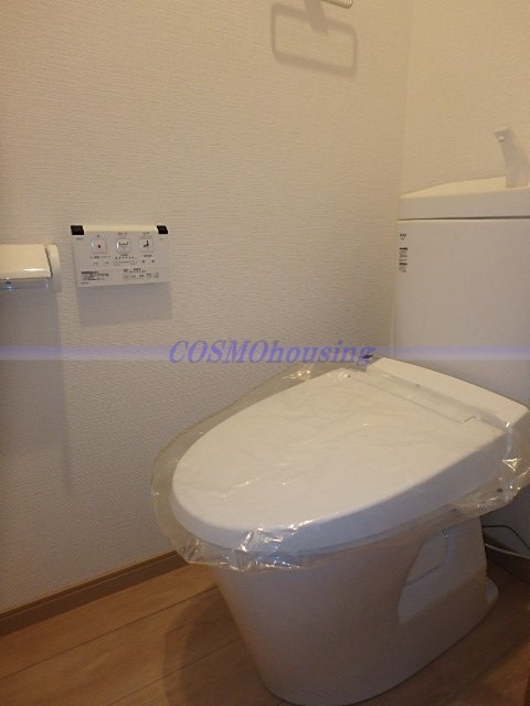 トイレ　温水洗浄便座つき