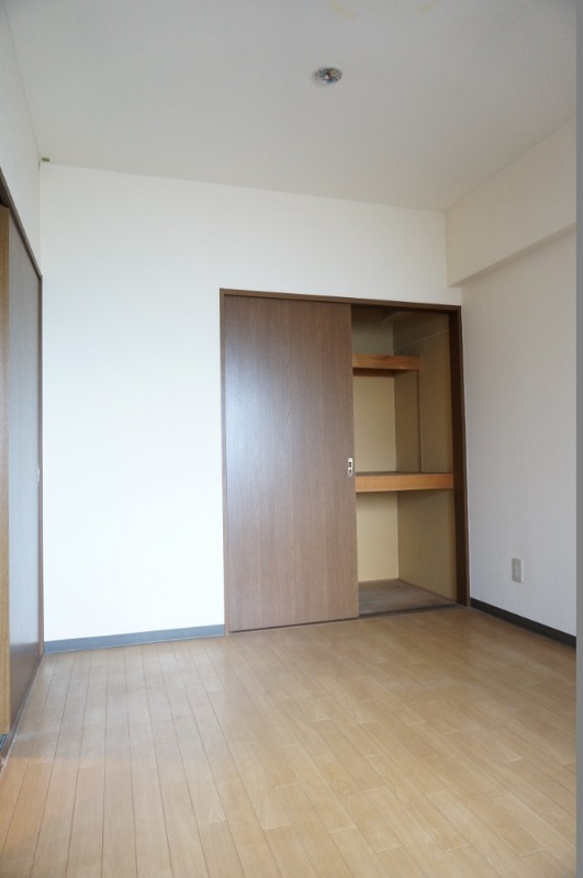 収納　図面と現状に相違がある場合には現状を優先