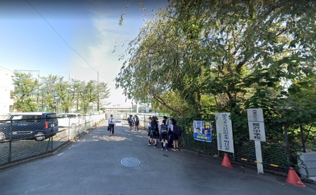 中学校　西東京市立柳沢中学校（中学校）まで1154m
