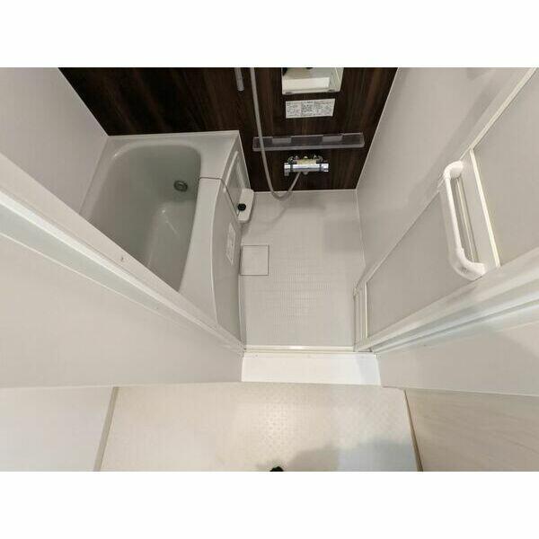 バス・シャワールーム　?