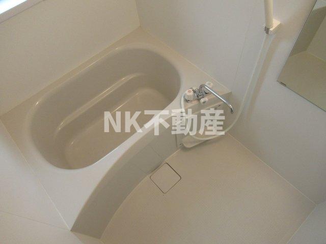 バス・シャワールーム　ゆったり過ごせるお風呂です