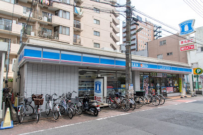 コンビニ　ローソン（コンビニ）まで264m